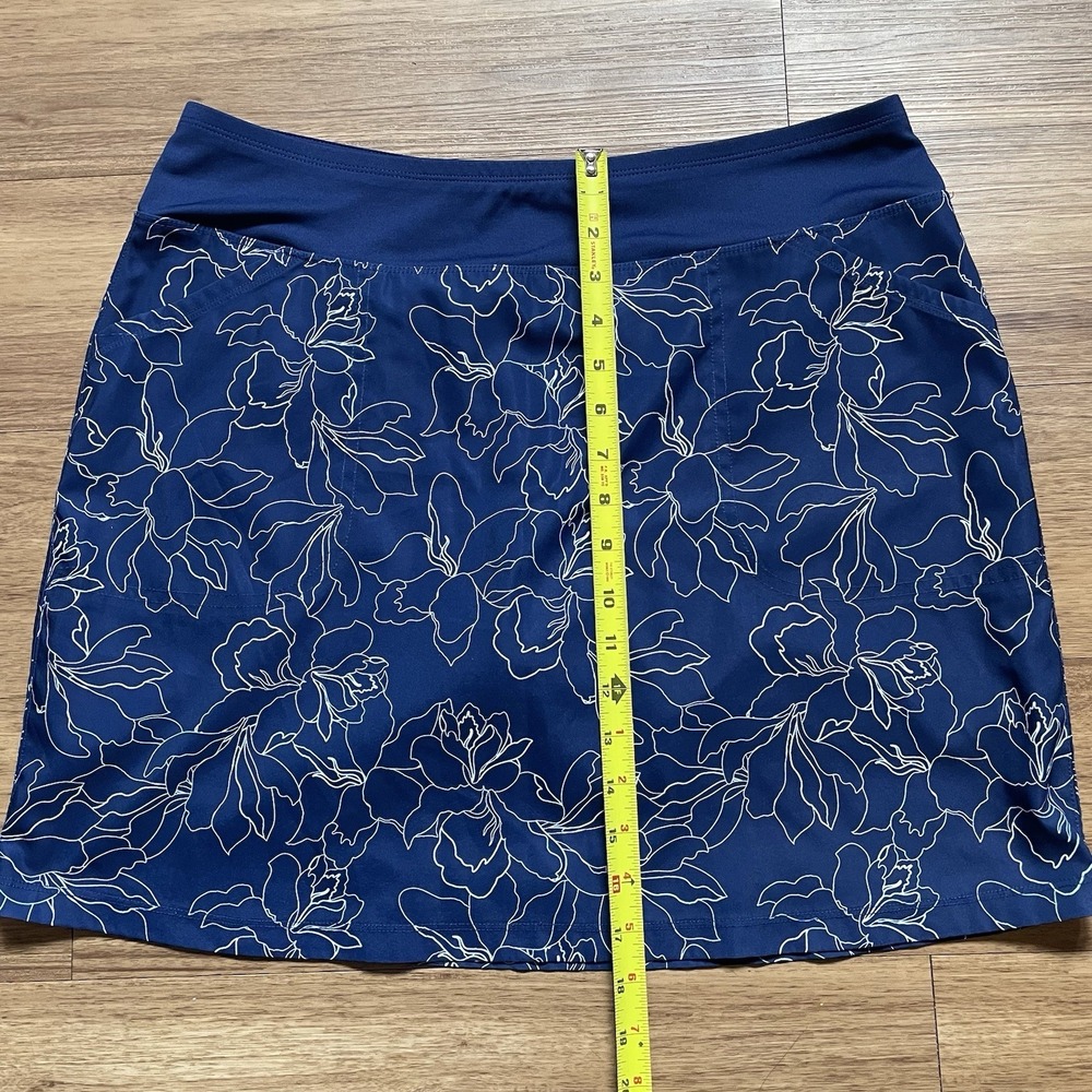 Cypress Club blue/white flower skort size L 2 back snap pockets, 2 front pockets - Picture 8 of 9
